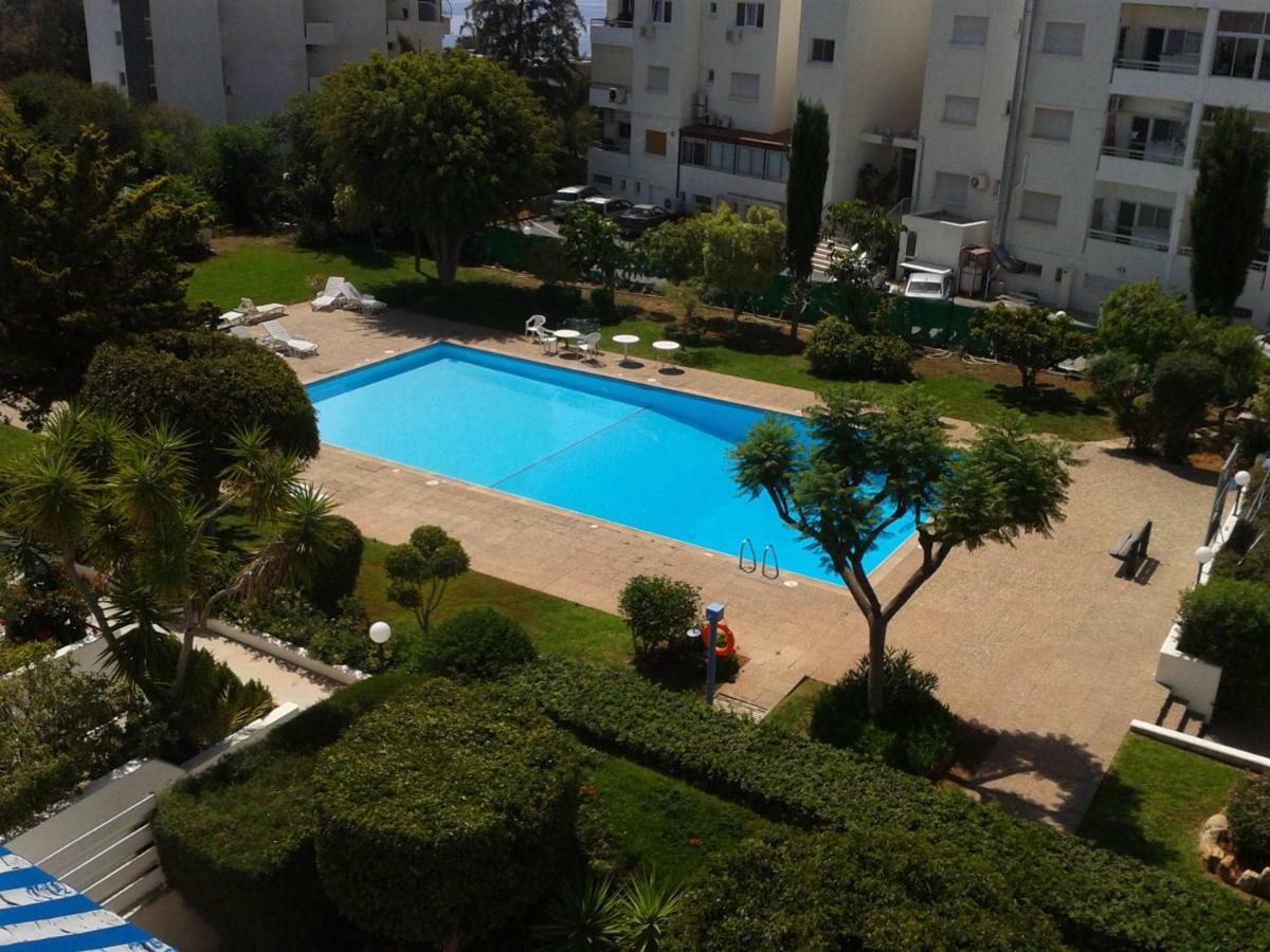 Amathusia Beach Apartment Limassol Luaran gambar